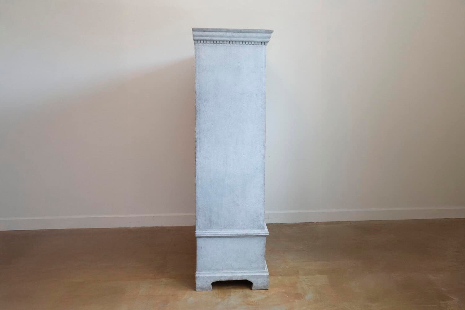 Swedish 1850s Gray Painted Bookcase with Open Shelves and Two Drawers - JAA