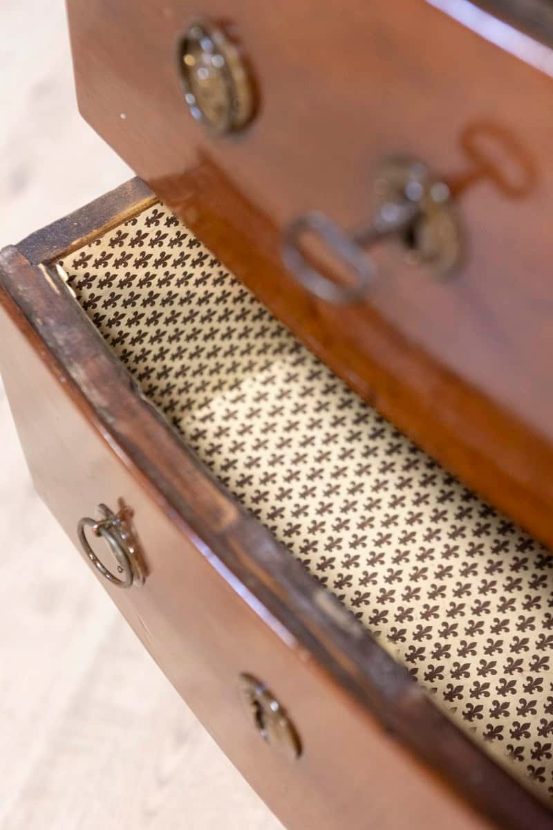 Italian Walnut Early 19th Century Three-Drawer Bedside Chest from Vicenza - JAA