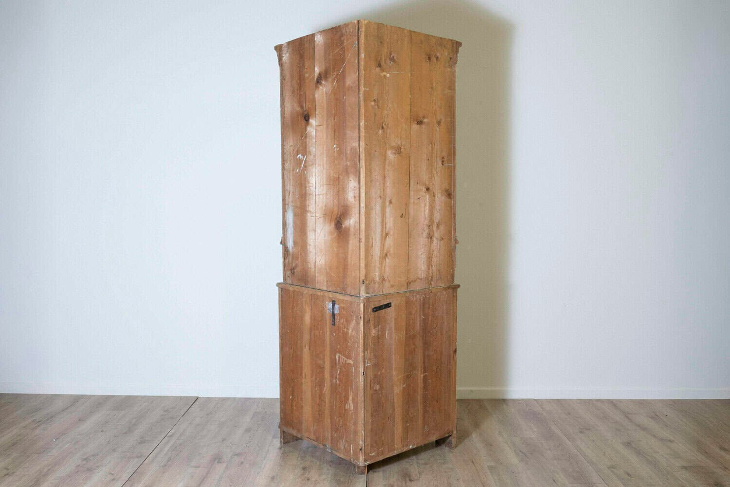 19th Century Swedish Corner Cabinet Circa 1820 - JAA