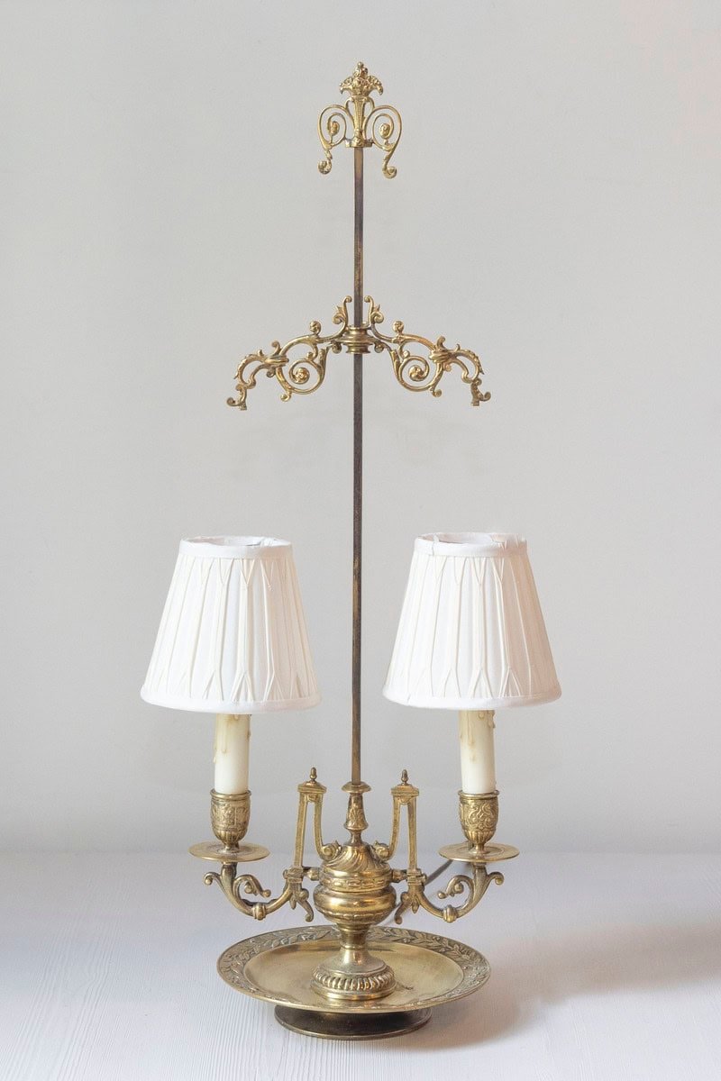 Ornate 19th-Century French Bronze Table Lamp with Scrollwork and Candle-Style Lights - JAA