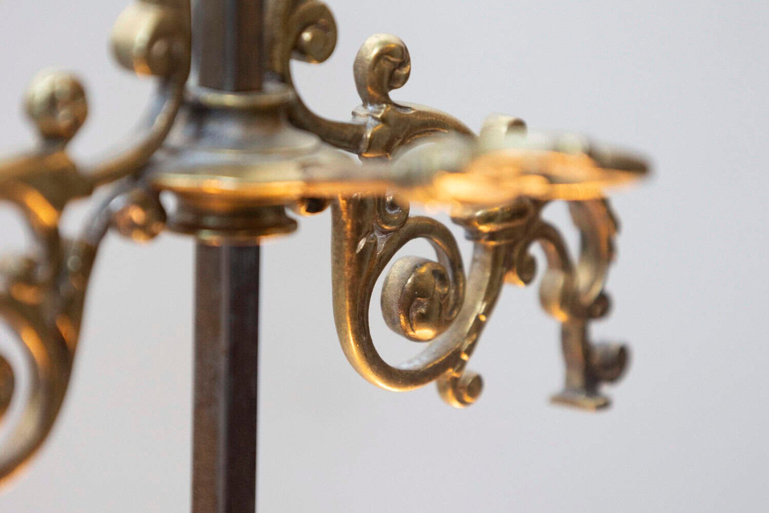 Ornate 19th-Century French Bronze Table Lamp with Scrollwork and Candle-Style Lights - JAA