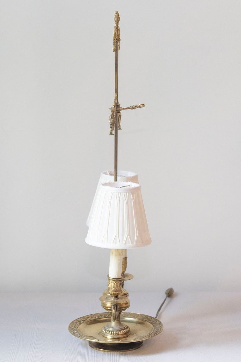 Ornate 19th-Century French Bronze Table Lamp with Scrollwork and Candle-Style Lights - JAA