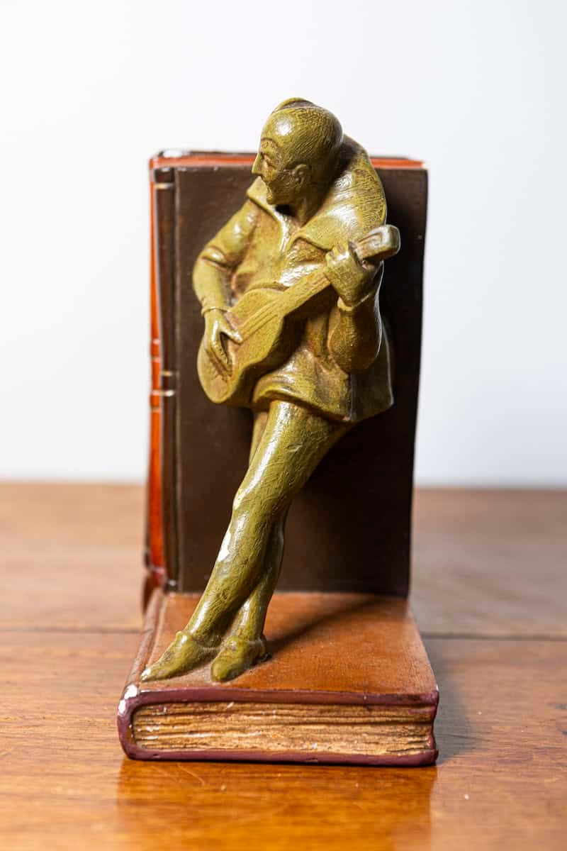 French 20th Century Pair of Patinated Bronze Bookends with Lute Player and Jester Figures - JAA
