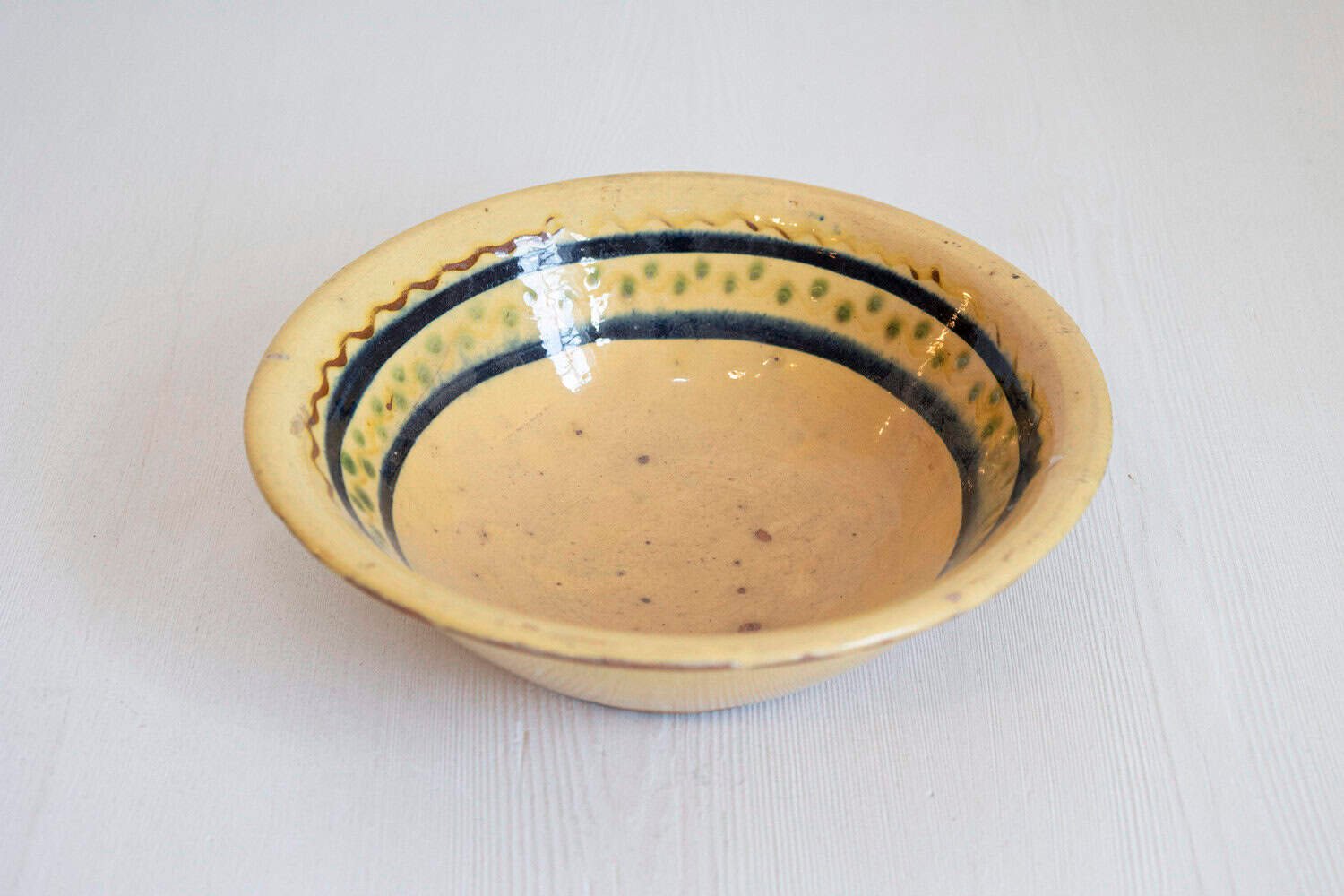 French 19th Century Bowl from the Poterie Hertz of Annecy, with Yellow Glaze - JAA