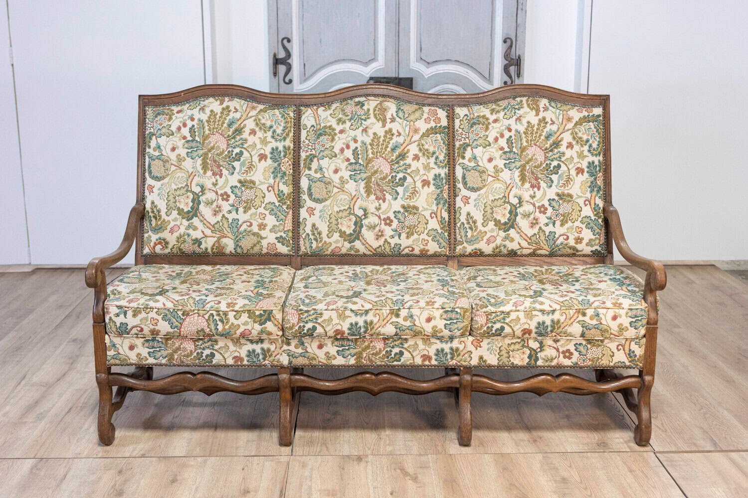 20th Century French Mutton Leg Walnut Sofa - JAA