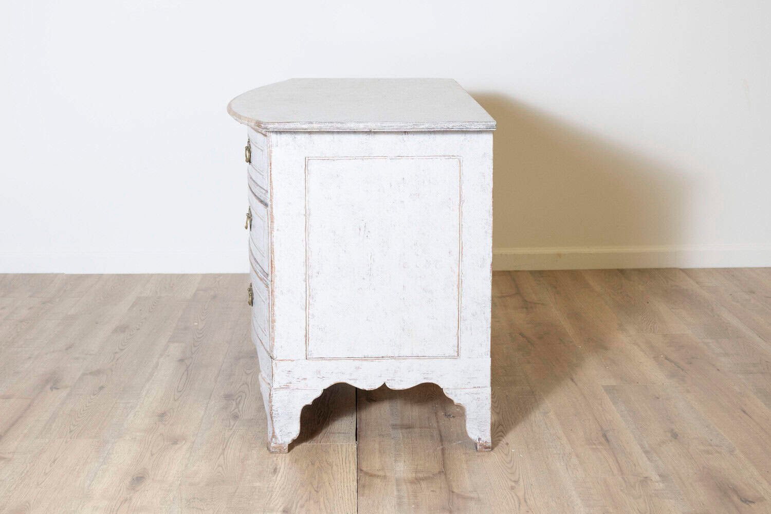 18th Century Swedish Chest of Drawers Circa 1760 - JAA