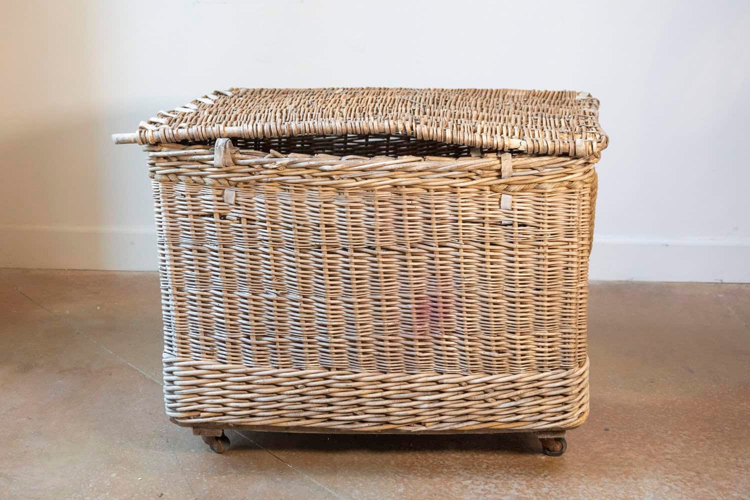 English Early 20th Century Wicker Laundry Basket on Wheels with Stenciled Labeling - JAA