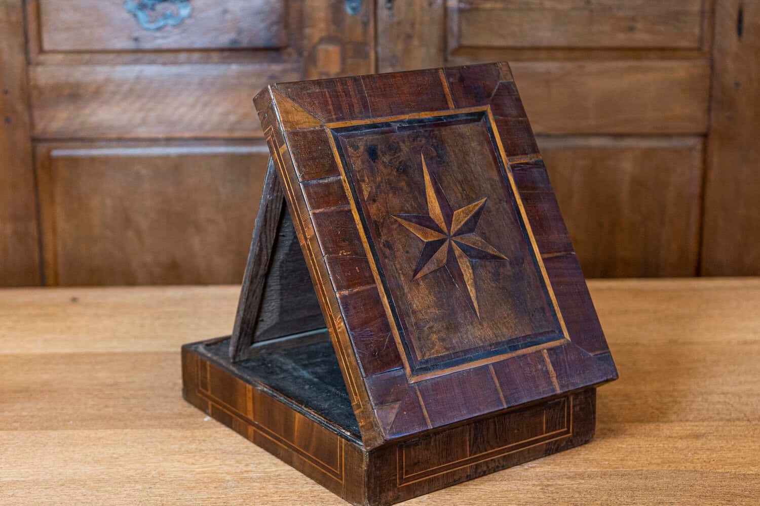 Italian 18th Century Baroque Walnut Box with Marquetry Inlay and Mirror Interior - JAA