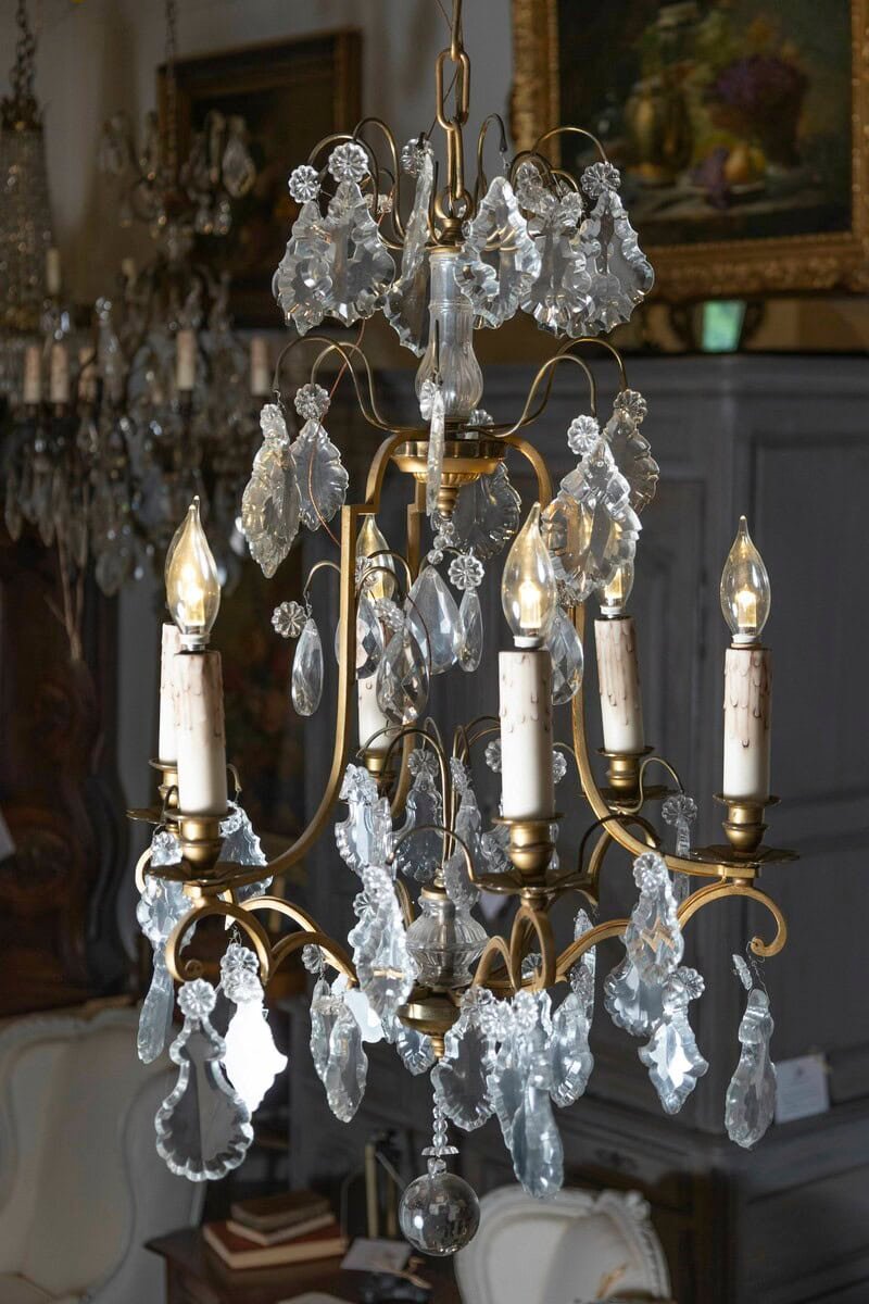 French Six-Light 1890s Crystal Chandelier with Brass Armature and Pendeloques - JAA
