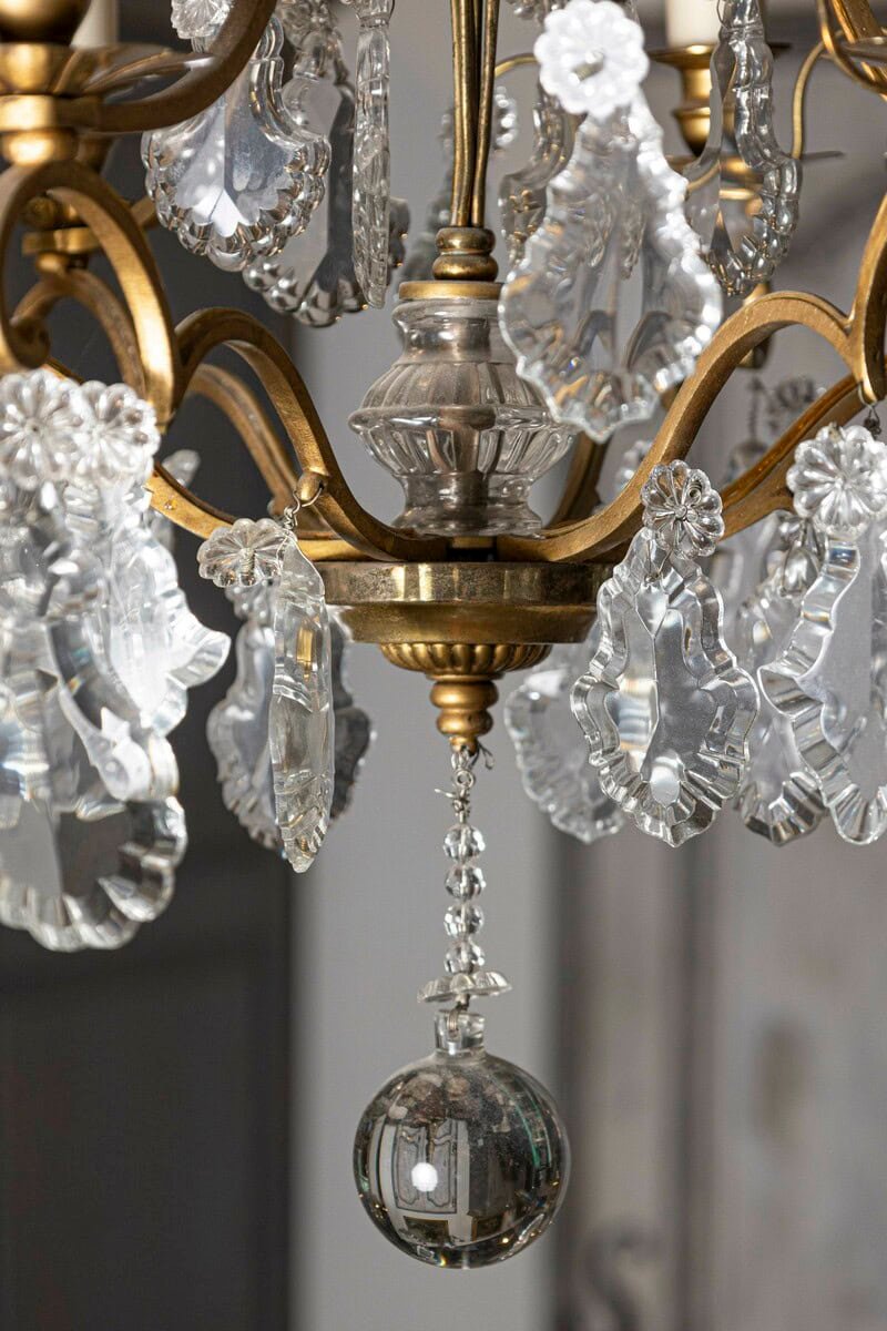 French Six-Light 1890s Crystal Chandelier with Brass Armature and Pendeloques - JAA