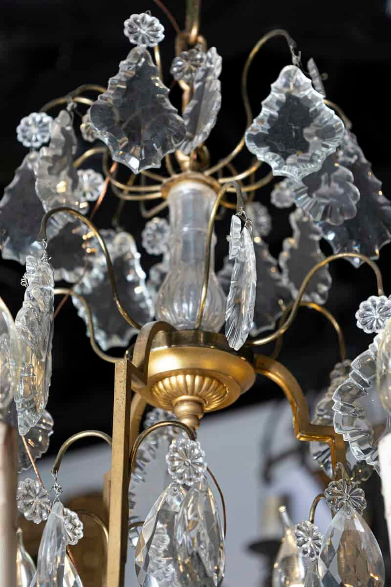 French Six-Light 1890s Crystal Chandelier with Brass Armature and Pendeloques - JAA