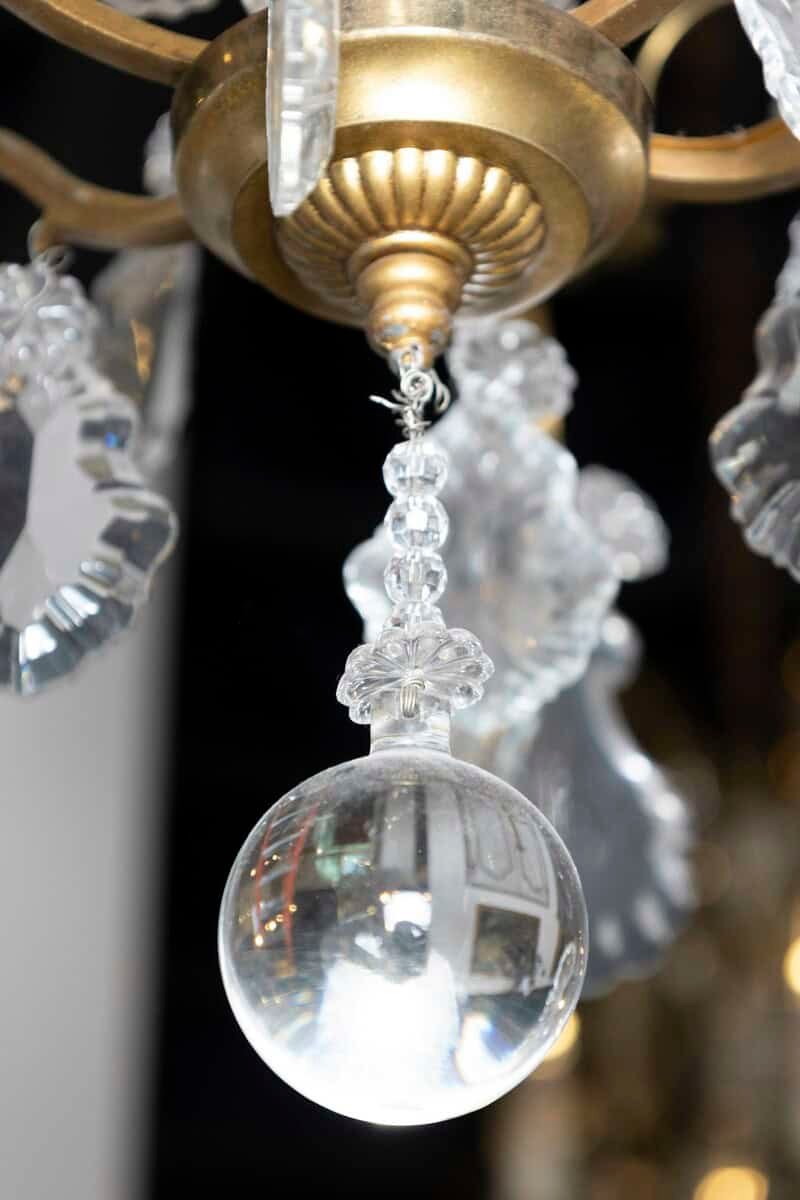 French Six-Light 1890s Crystal Chandelier with Brass Armature and Pendeloques - JAA
