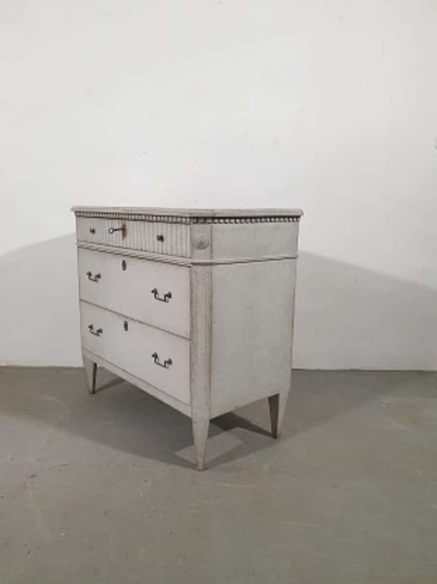 Swedish Gustavian Style 1860s Gray Painted Three-Drawer Chest with Carved Drawer - JAA