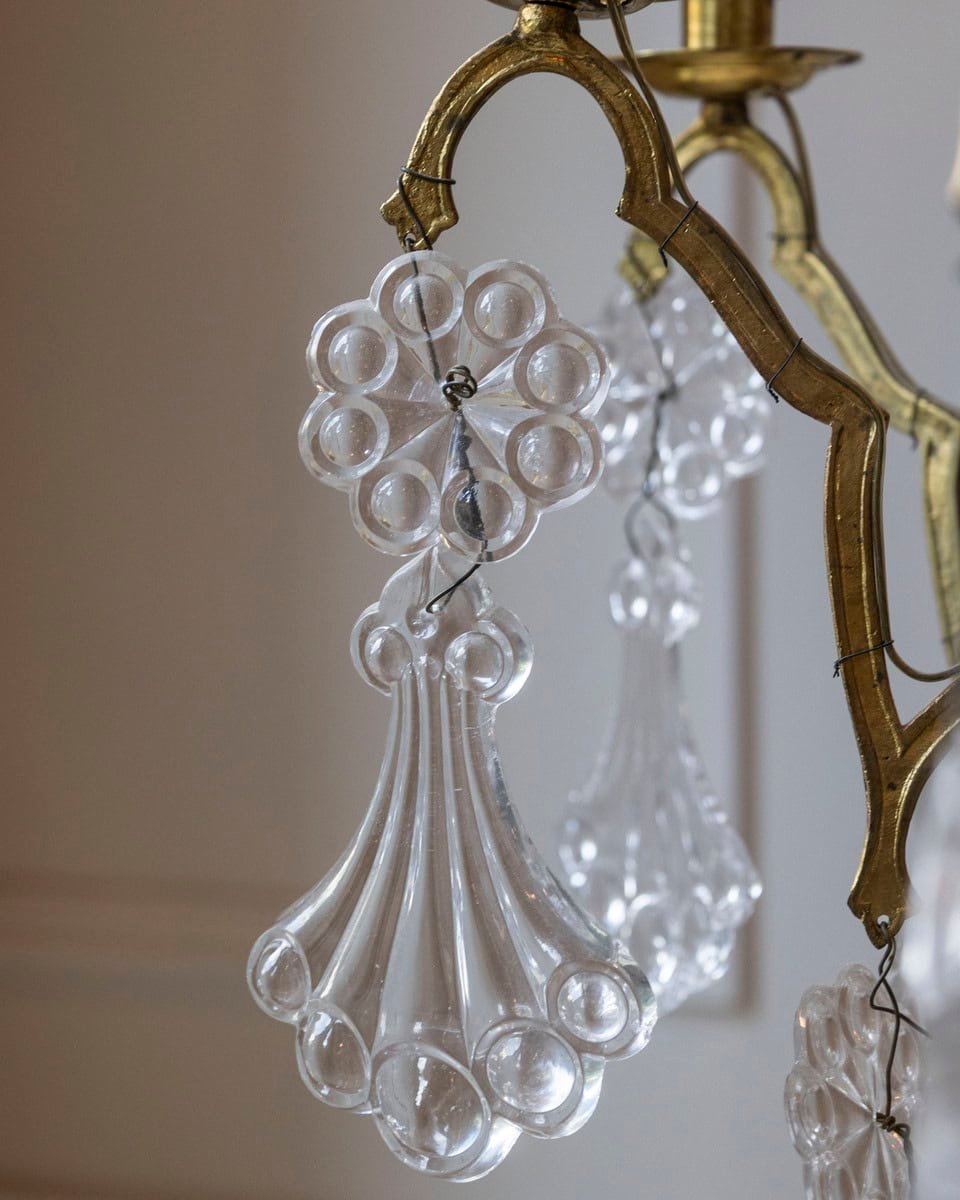 French 1900s Belle Époque Brass and Crystal 10-Light Chandelier with Pendeloques - JAA