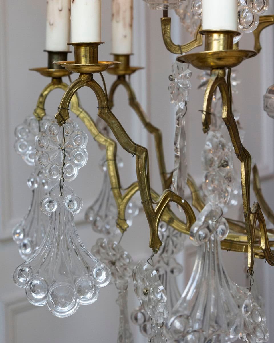 French 1900s Belle Époque Brass and Crystal 10-Light Chandelier with Pendeloques - JAA