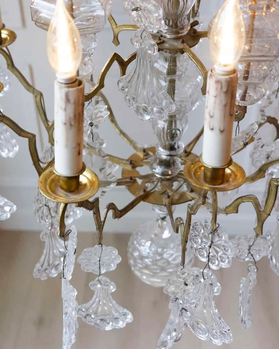 French 1900s Belle Époque Brass and Crystal 10-Light Chandelier with Pendeloques - JAA