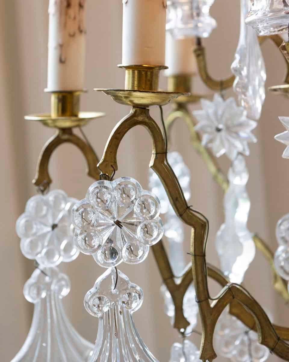 French 1900s Belle Époque Brass and Crystal 10-Light Chandelier with Pendeloques - JAA