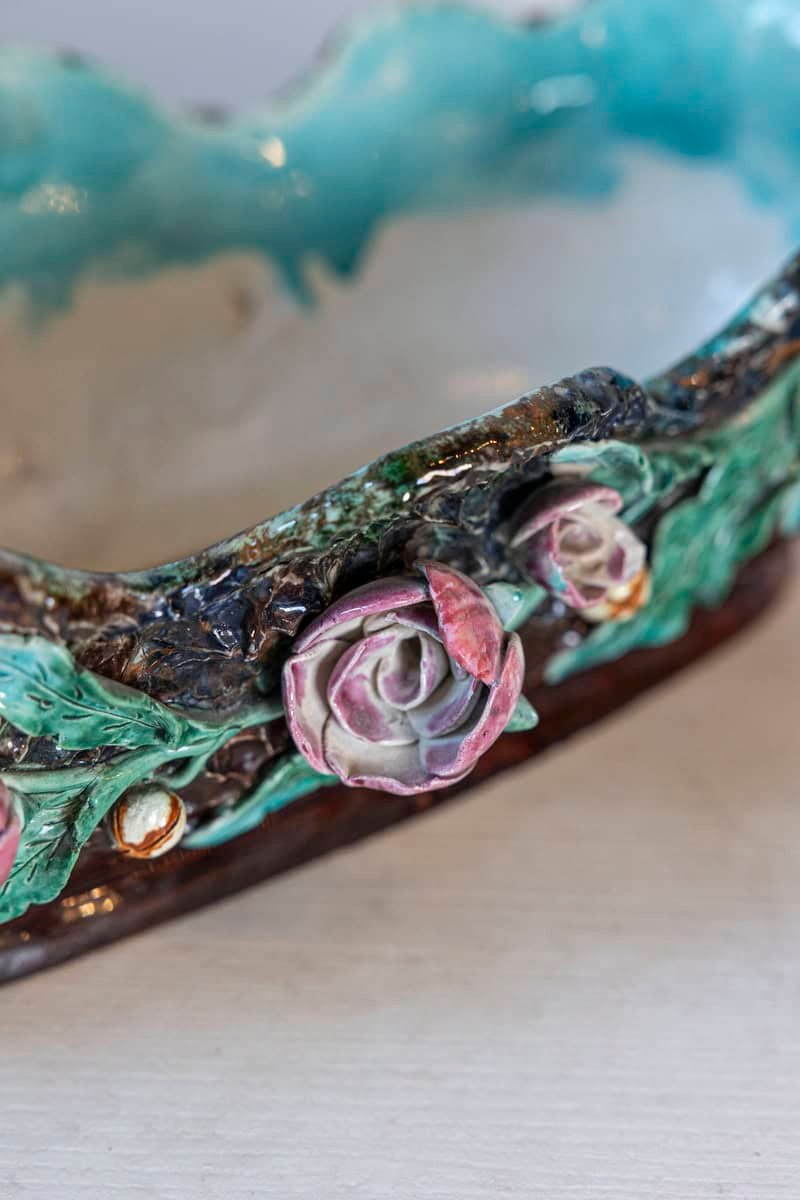 French 1850s Barbotine Majolica Jardinière by Thomas Sargent with Floral Décor - JAA