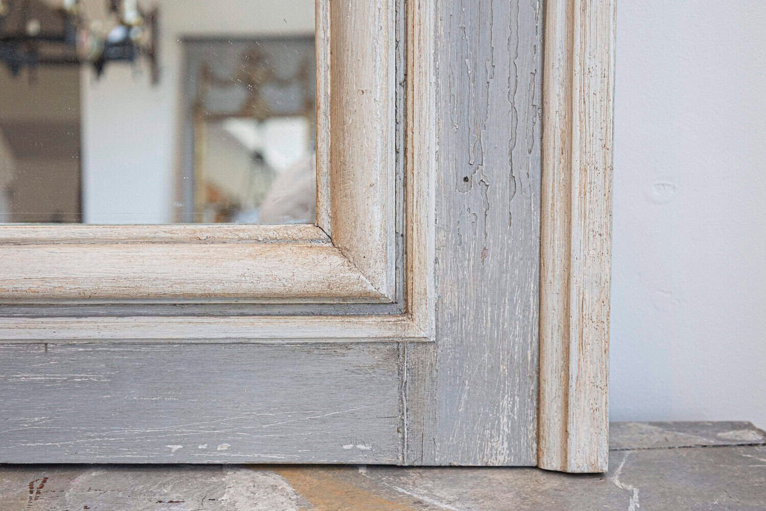 Pair of French Louis XV Style 1890s Painted Wood Horizontal Shell-Carved Mirrors - JAA