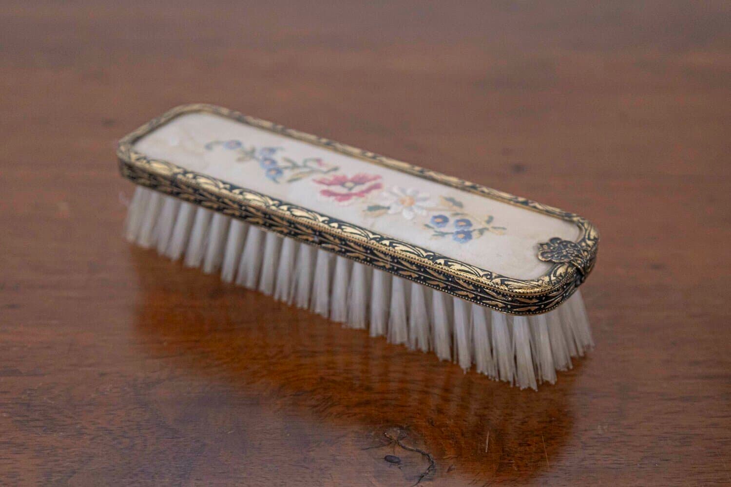 English 19th Century Clothes Brush with Petit Point on Silk with Brass Edges - JAA