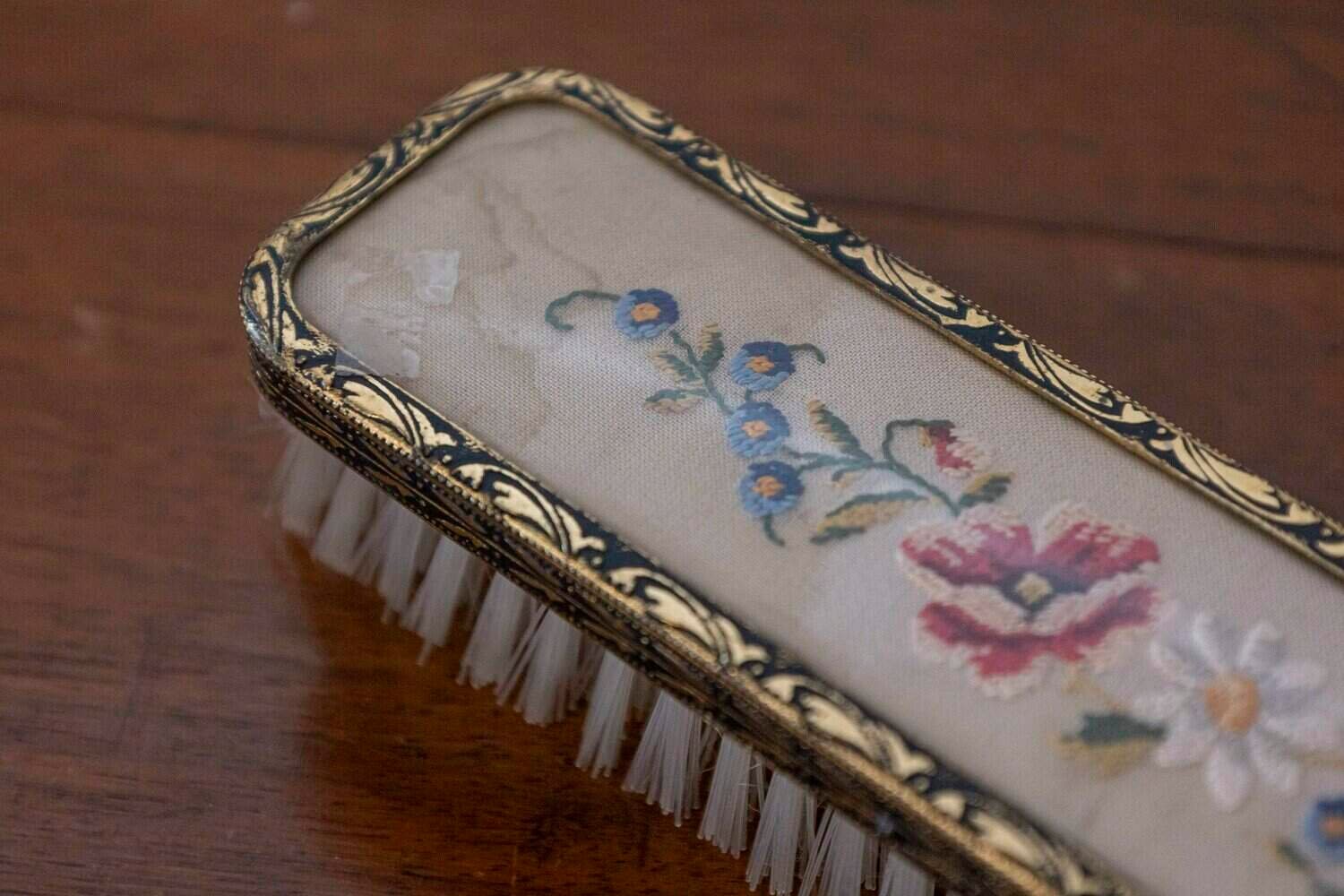 English 19th Century Clothes Brush with Petit Point on Silk with Brass Edges - JAA