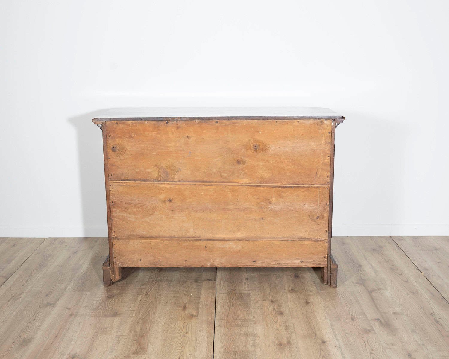 17th-century Emilian Chest Of Drawers In Solid Walnut - JAA