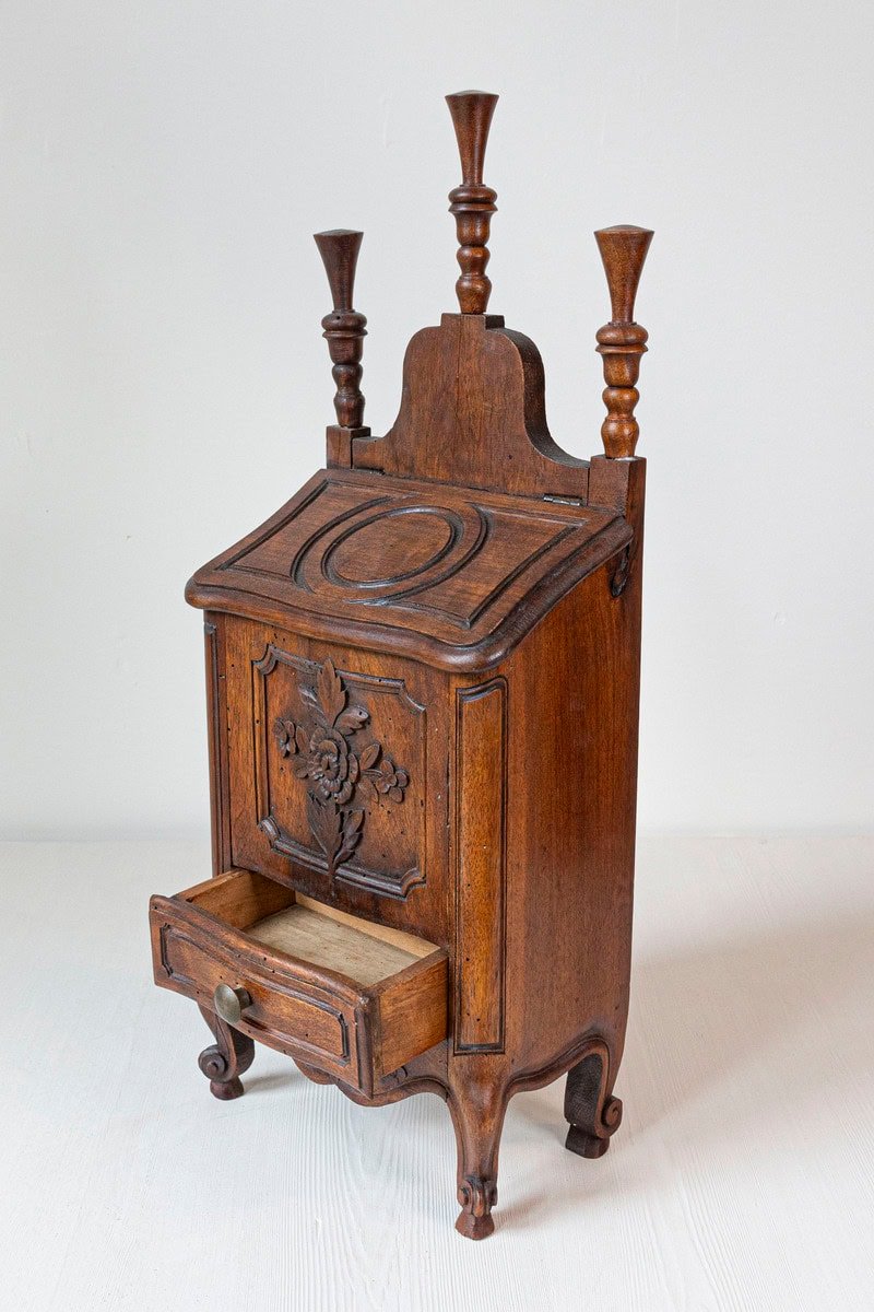 French 19th Century Louis XV Walnut Farinière with Carved Floral Décor, Cabriole Legs and Turned Finials - JAA