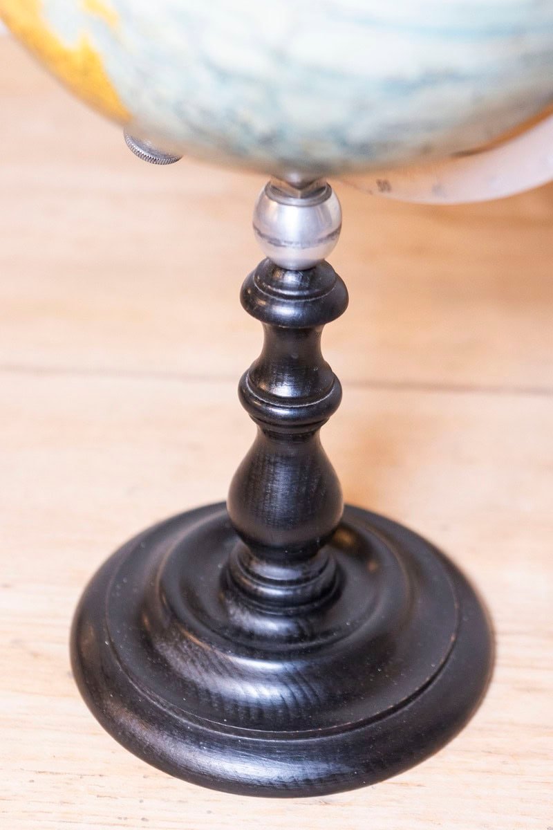 Small French 20th Century Terrestrial Globe on Turned Black Wooden Base - JAA