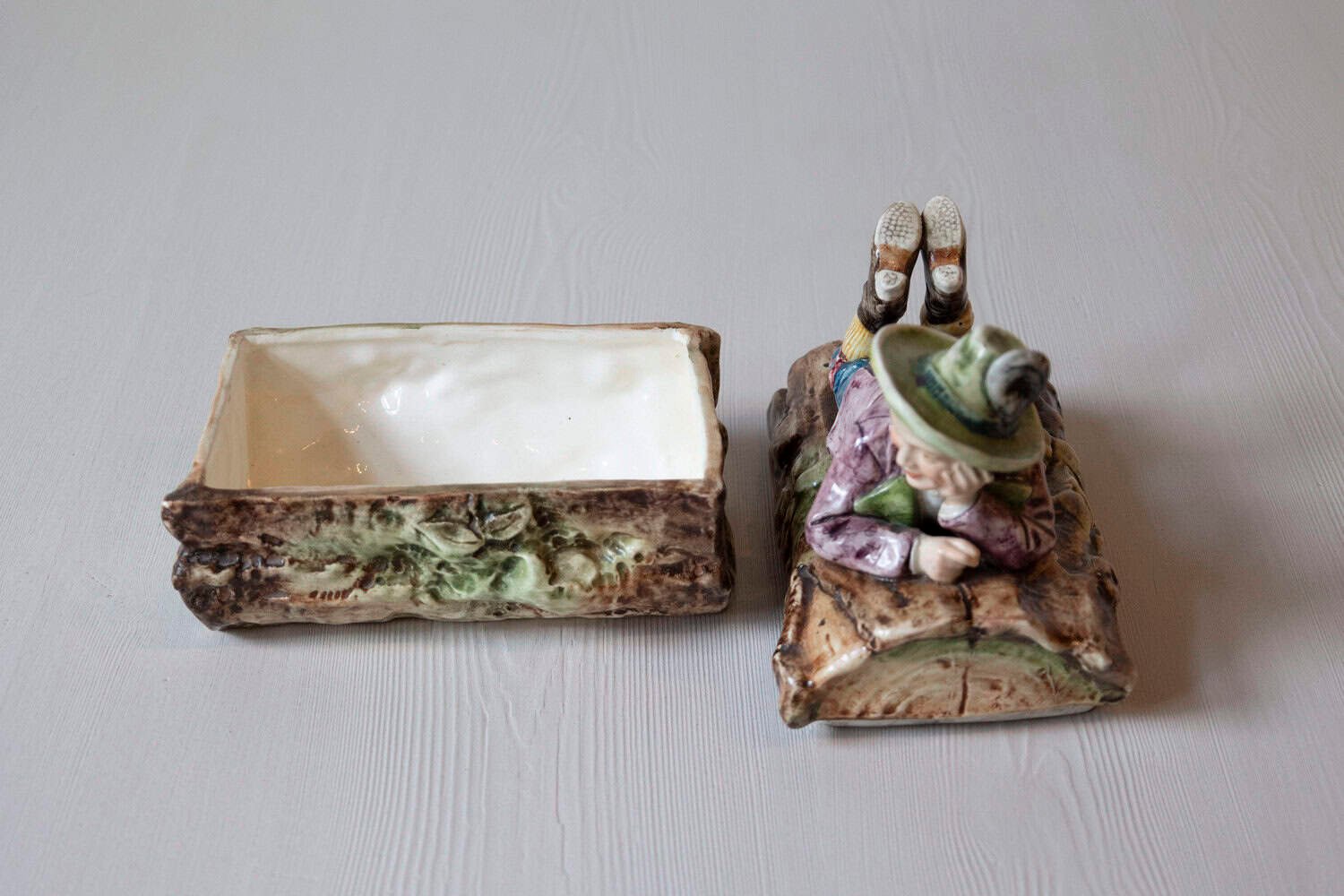 French 19th Century Barbotine Bonbon Box Depicting a Boy Laying on a Tree Trunk - JAA