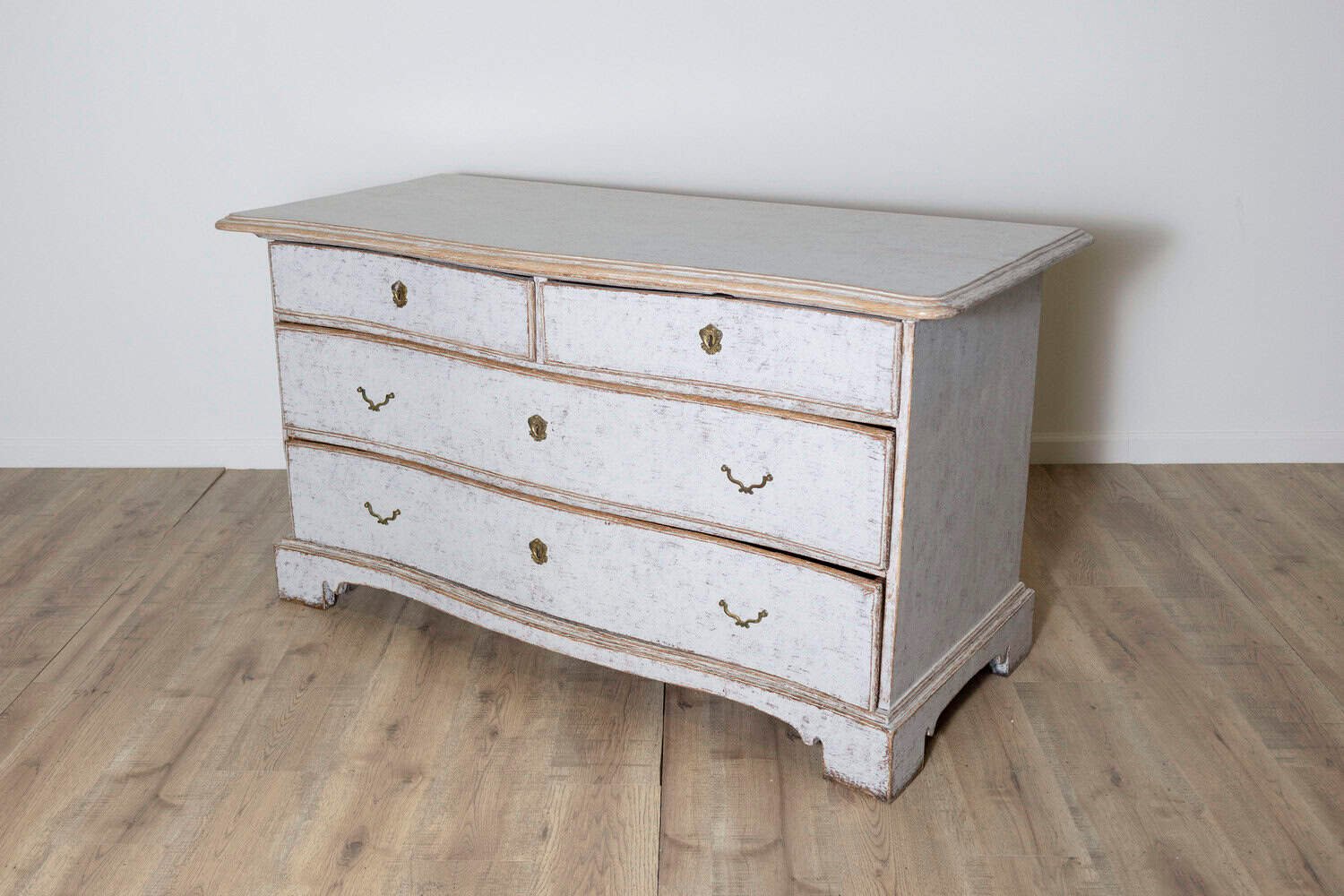 18th Century Swedish Chest of Drawers Circa 1790 - JAA