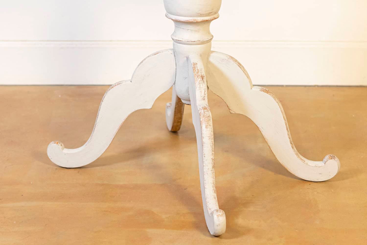 Swedish 1860s Painted Oval Pedestal Table with Carved Apron and Quadripod Base - JAA