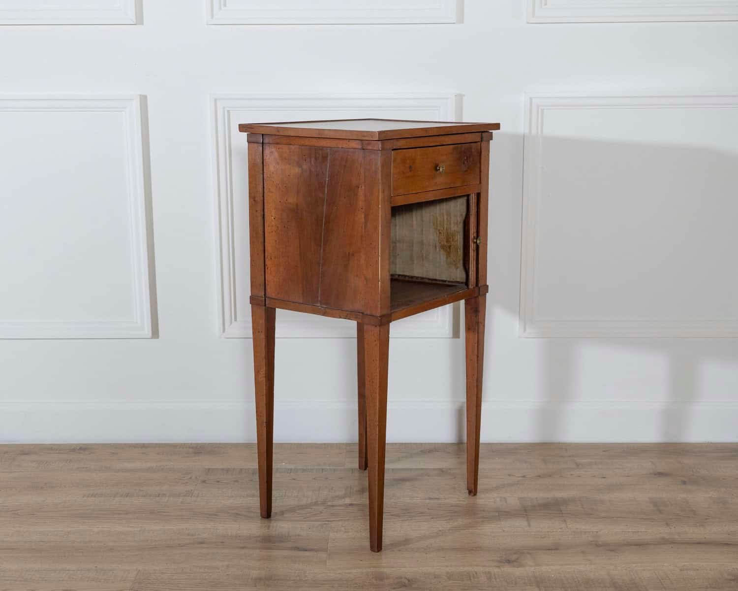 Early 19th-Century Italian Directoire Walnut Bedside Cabinet - JAA