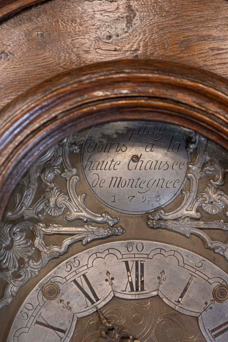 Dutch 1793s Carved Oak Buffet à Deux-Corps with Glass Doors and Pewter Clock - JAA