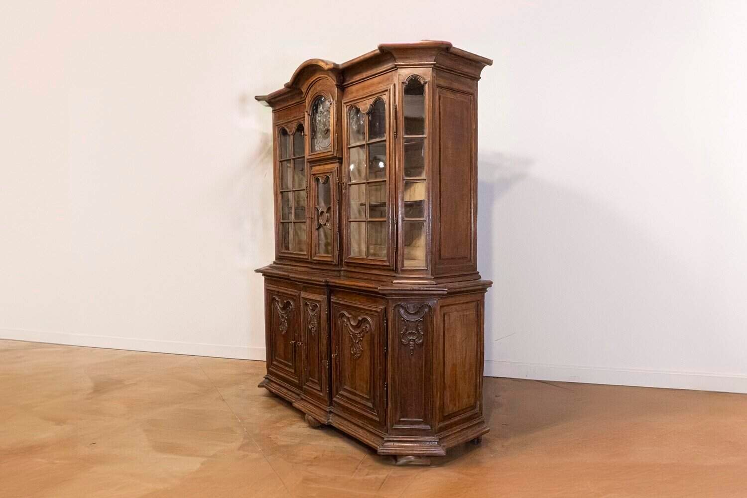 Dutch 1793s Carved Oak Buffet à Deux-Corps with Glass Doors and Pewter Clock - JAA