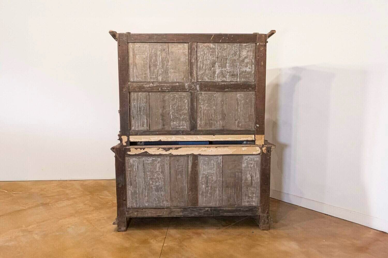 Dutch 1793s Carved Oak Buffet à Deux-Corps with Glass Doors and Pewter Clock - JAA