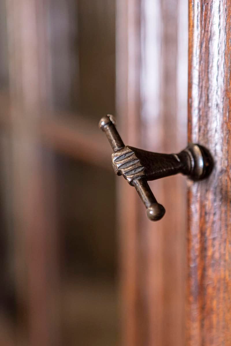 Dutch 1793s Carved Oak Buffet à Deux-Corps with Glass Doors and Pewter Clock - JAA