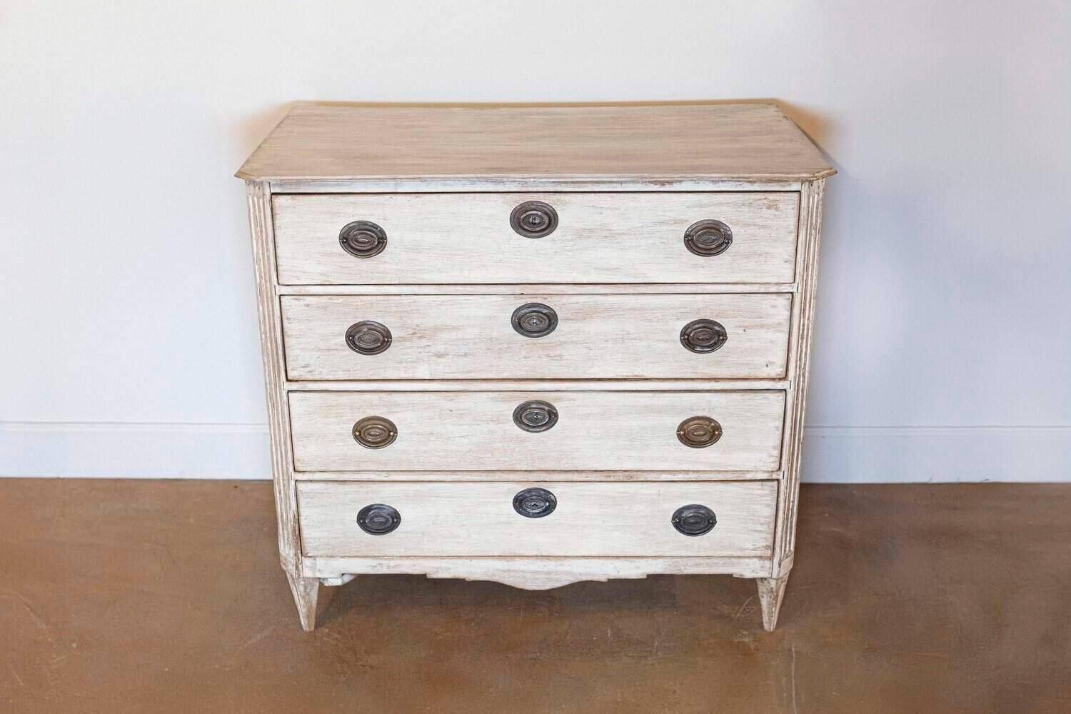 Swedish 1780s Gustavian Period Four-Drawer Commode with Chamfered Side Posts - JAA