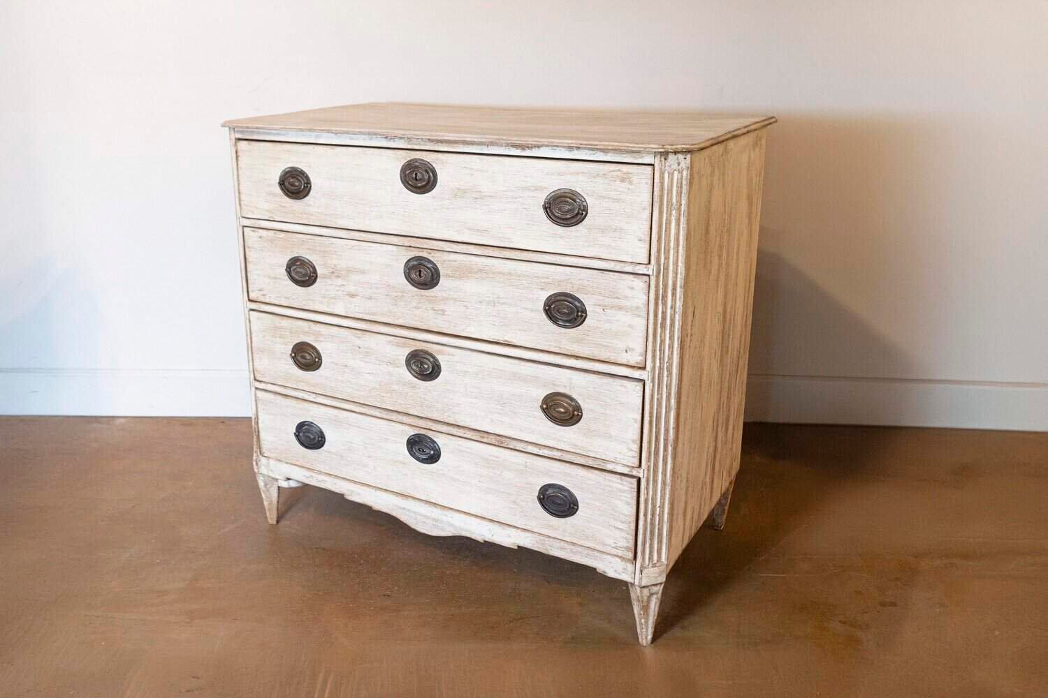 Swedish 1780s Gustavian Period Four-Drawer Commode with Chamfered Side Posts - JAA