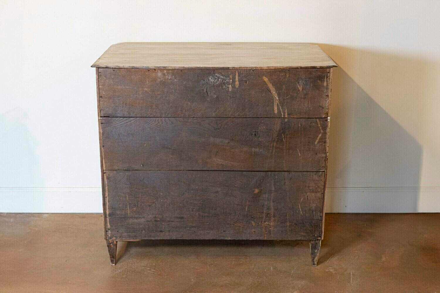Swedish 1780s Gustavian Period Four-Drawer Commode with Chamfered Side Posts - JAA
