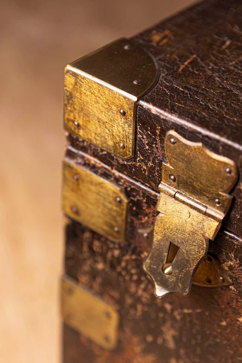 French 19th Century Maison Gellée et Gainier Leather and Brass Decorative Box - JAA