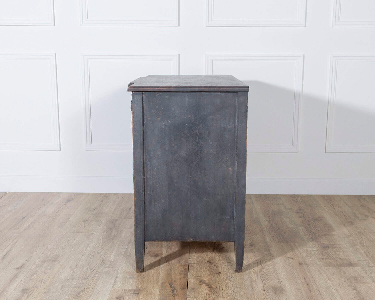 Gustavian Style Chest of Drawers in Black with Brass Hardware and Carved Details - JAA