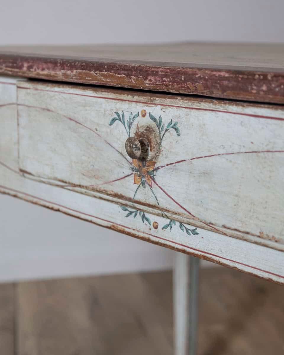18th Century Lacquered Tuscan Desk Table with Hand Painted Decoration - JAA