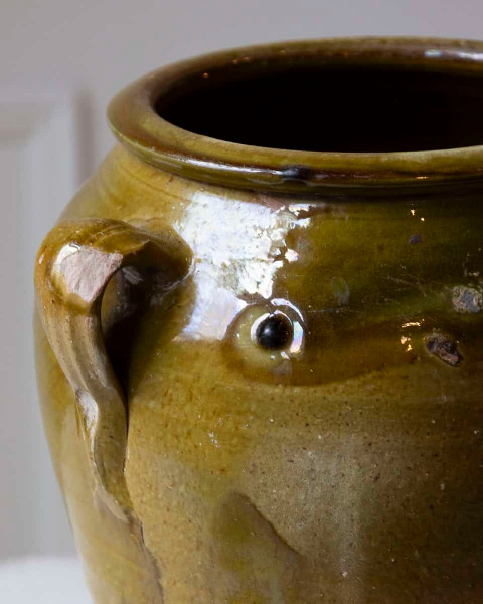 Spanish 19th Century Terracotta Jar with Green Glaze and Handles - JAA