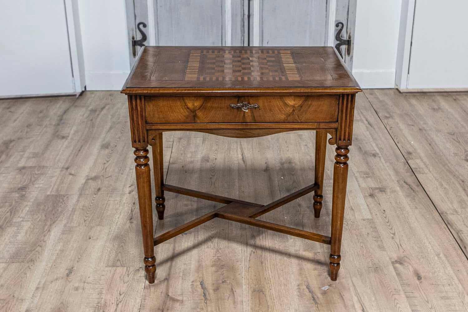 Italian 19th Century Walnut and Mahogany Game Table with Checkerboard Top - JAA