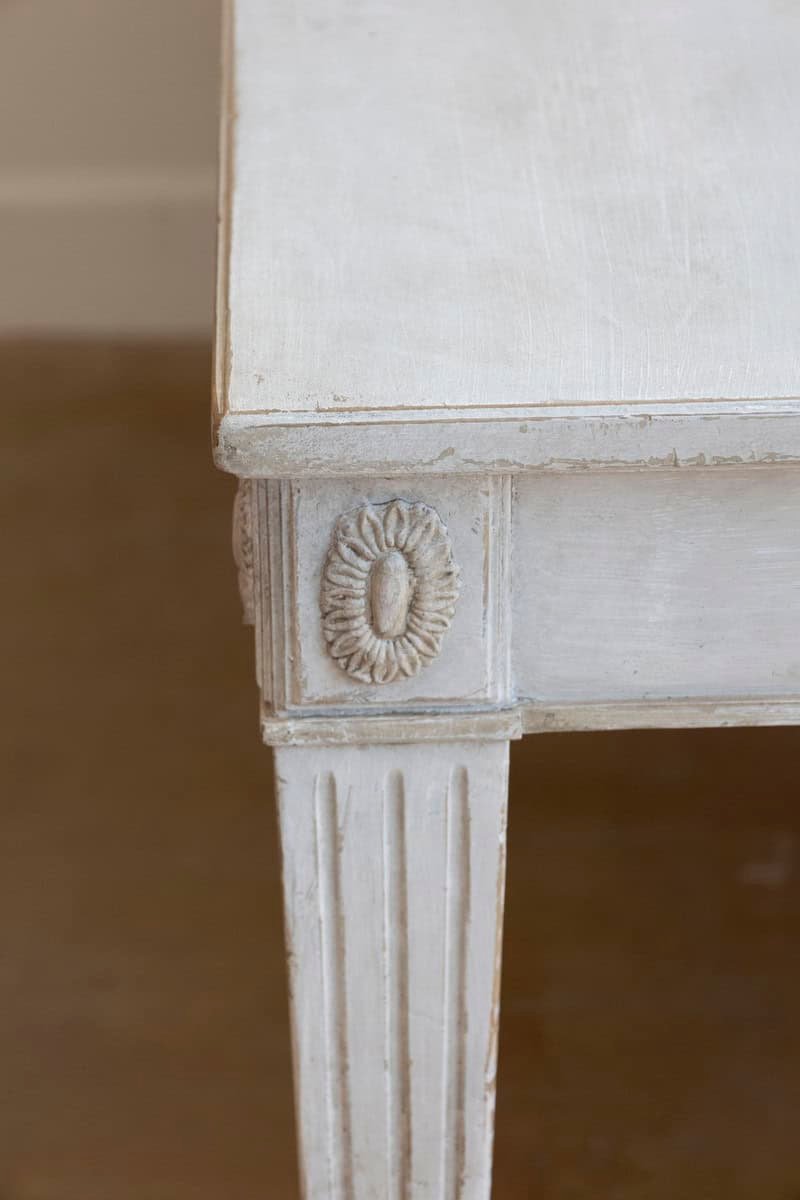 Swedish 1900 Gustavian Style Dining Table with Carved Apron and Fluted Legs - JAA