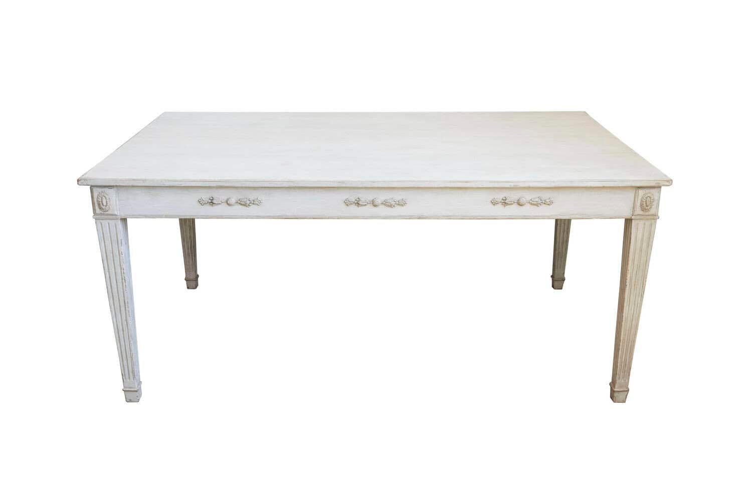 Swedish 1900 Gustavian Style Dining Table with Carved Apron and Fluted Legs