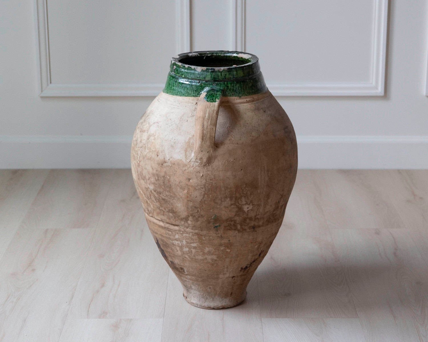 Mediterranean 19th Century Terracotta Jar with Green Glazed Rim and Handles - JAA