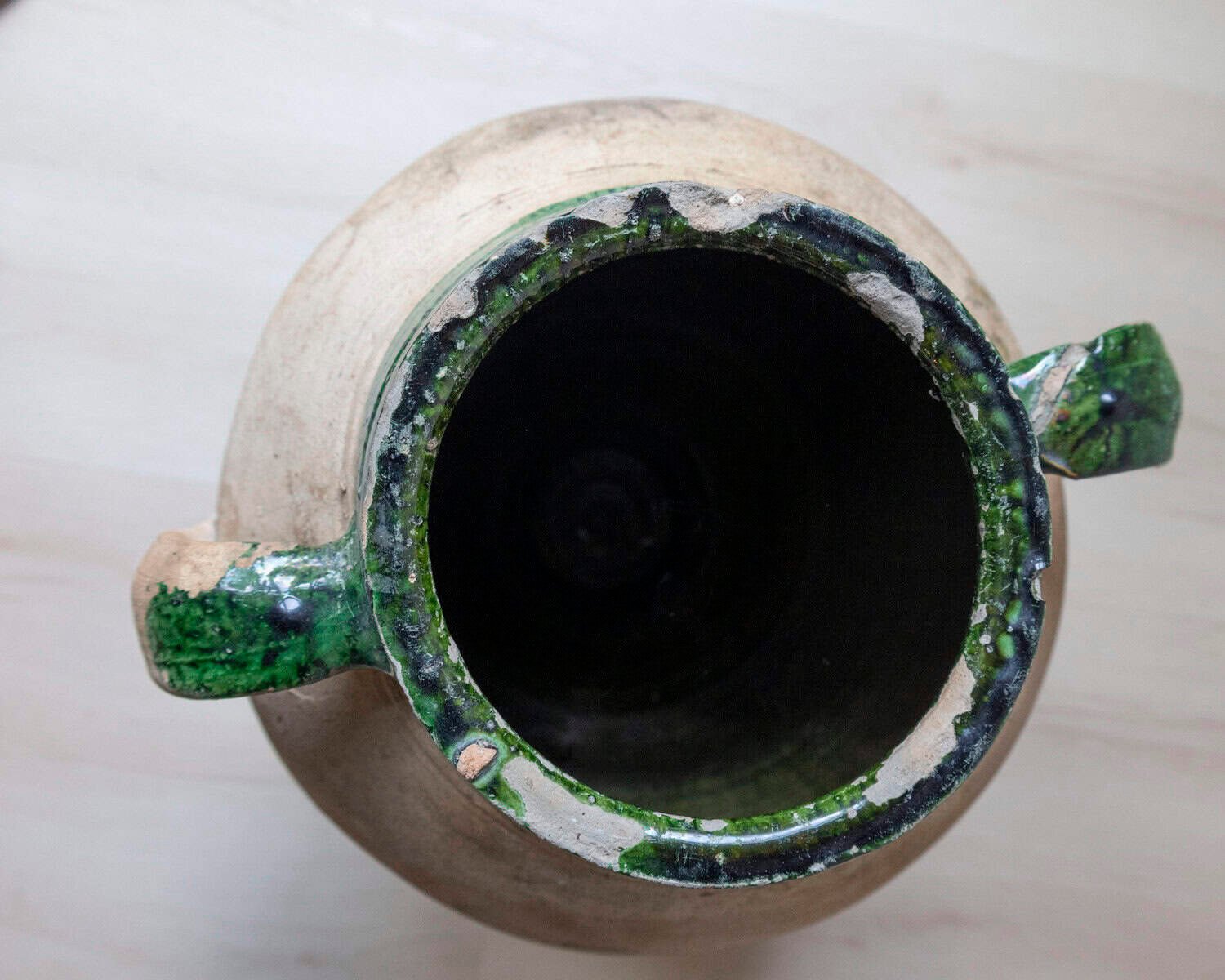 Mediterranean 19th Century Terracotta Jar with Green Glazed Rim and Handles - JAA