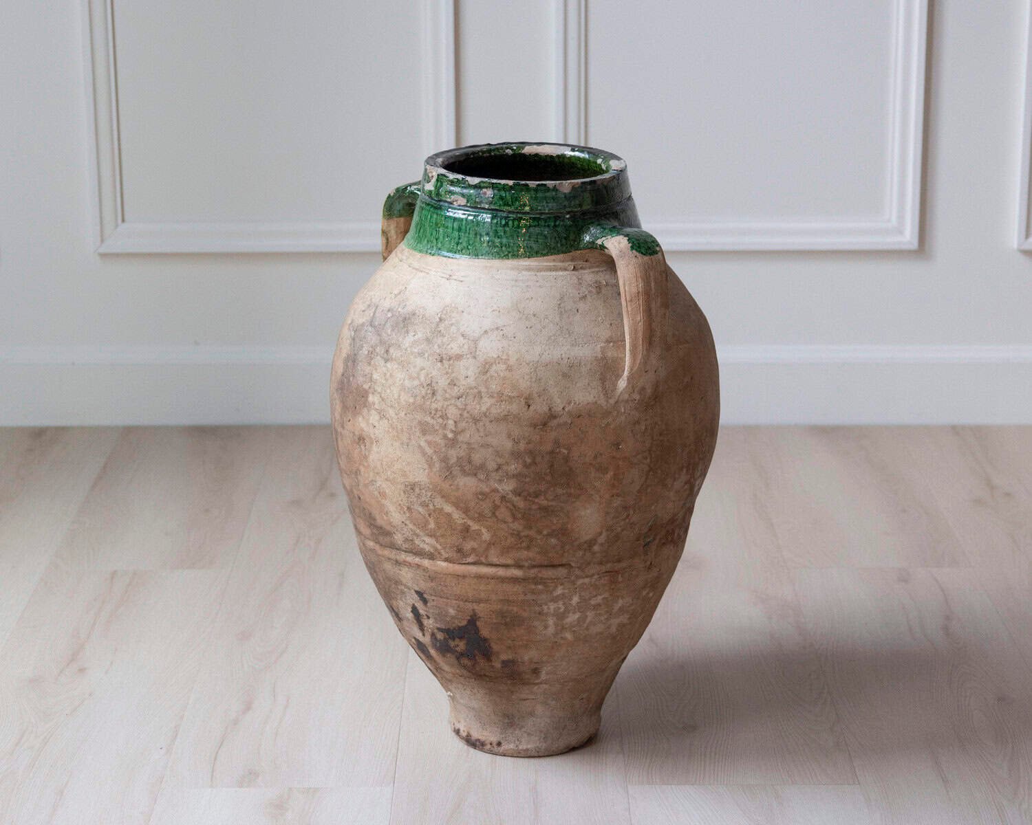 Mediterranean 19th Century Terracotta Jar with Green Glazed Rim and Handles - JAA