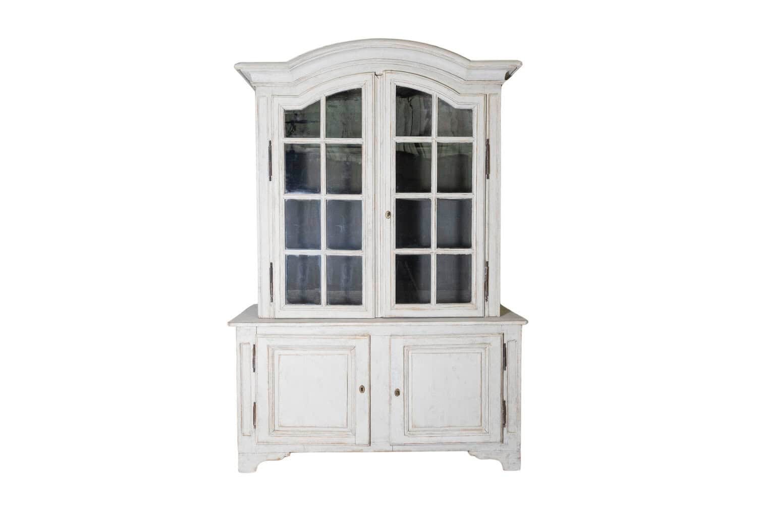18th Century Swedish Rococo Vitrine Circa 1750 - JAA